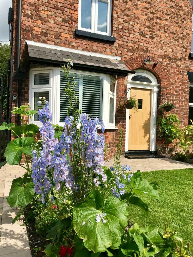 Eden Cottage Frodsham Exterior photo